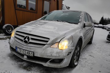 2011r. LONG, 3.0 CDI. 4Matic 7 osób. Lekko uszk prawy przód. Jeździ