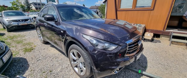 infiniti