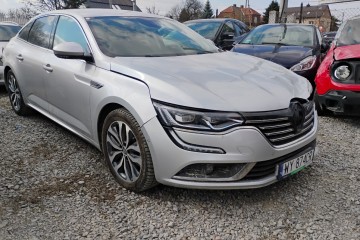 2018r, 1.6 Benzyna. Uszkodzony przód i lekko tył. Jeździ.