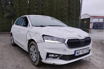 2025r, 1.0 Benzyna. Uszkodzony. Poobijany. Jeździ