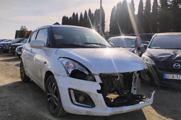 I rej 2016r, 1.3 Benzyna. Uszkodzony lewy przód i prawy tył.