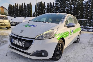 2016r, 1.2 Benzyna. Lekko uszkodzony prawy przód. Jeździ.