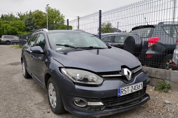 2016r Salonowa, 1.5 DCI. Uszkodzony lewy przód.