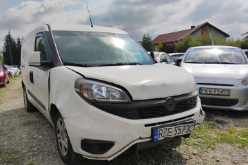 2019r, LONG, 1.6 Diesel. Uszkodzony przód i prawy bok. Jeździ. VAT .